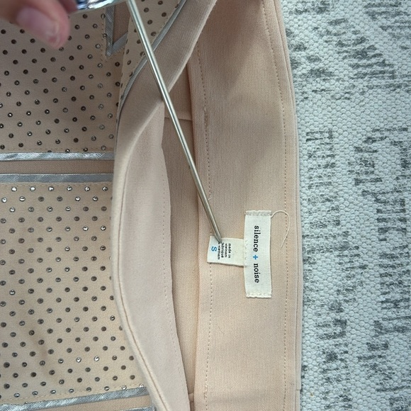 Silence+Noise Pink Mini Skirt with Silver/Bronze Embellishments Sz S - Picture 4 of 10